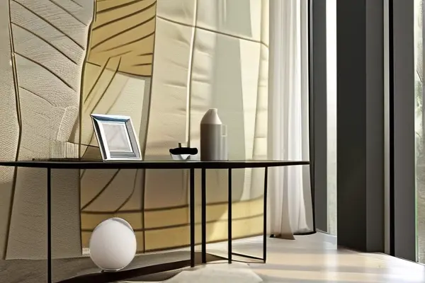 室内设计师与客户讨论墙纸选择,展示多种墙纸样品